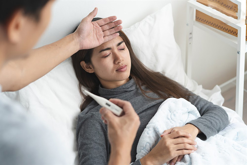 Sốt về chiều là bệnh gì? Có nguy hiểm hay không?