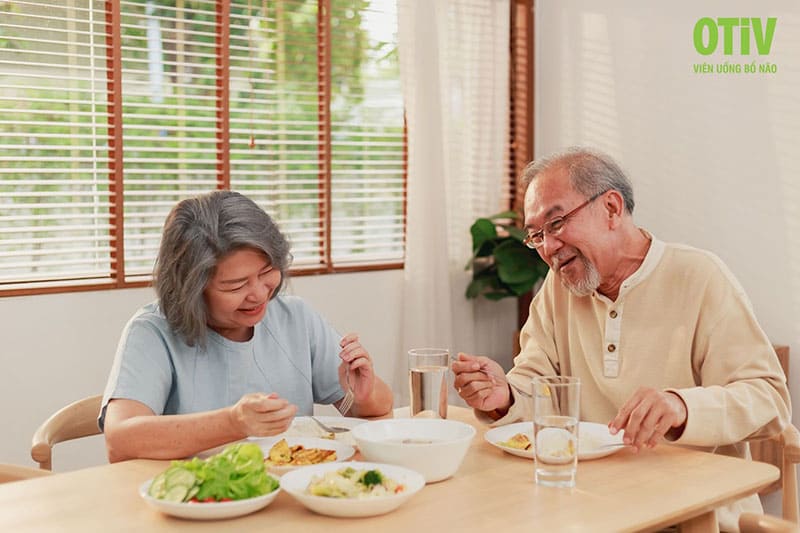 nguoi cao tuoi nen an nhieu trai cay rau cu Người cao tuổi nên ăn nhiều trái cây rau củ