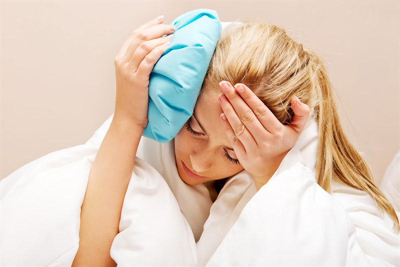 Chườm lạnh và chườm nóng giúp giảm đau đầu hiệu quả