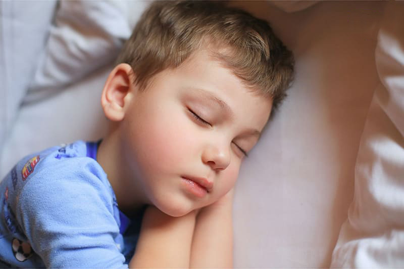 Trẻ em cần có thời gian ngủ dài hơn người trưởng thành