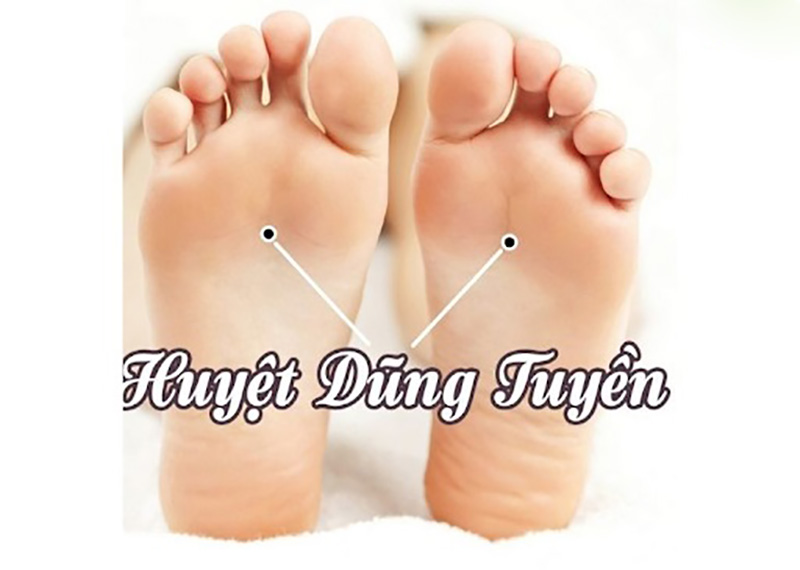 Dây huyệt dũng tuyền thường xuyên sẽ giúp lưu thông khí huyết, tốt cho thận và giúp cải thiện giấc ngủ (Nguồn: Tạp chí Đông y)