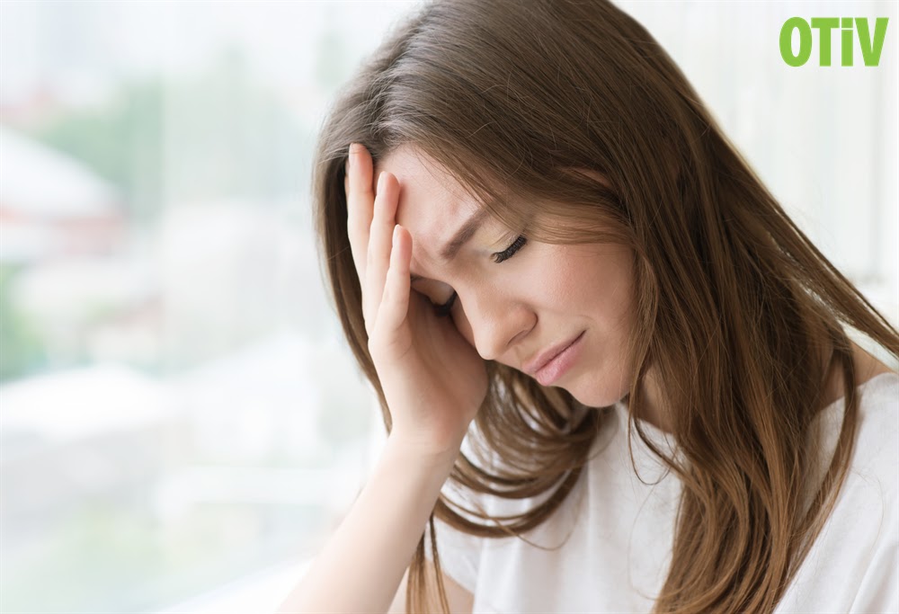 Đau đầu buồn nôn: Nguyên nhân do đâu, điều trị thế nào?