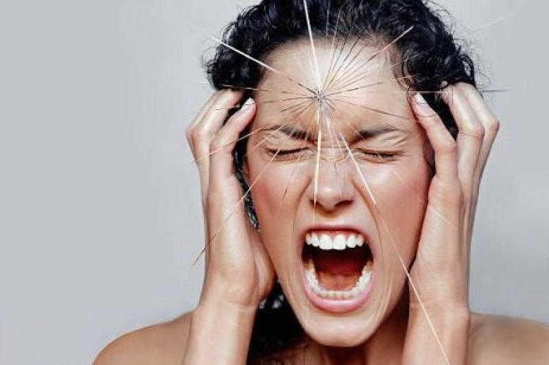 Hay bị đau đầu về chiều tối là triệu chứng của bệnh gì?