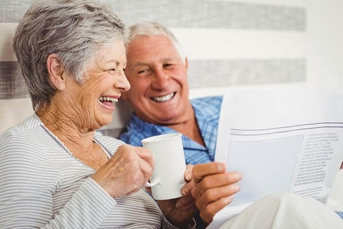 Teo não ở người già: Nguyên nhân và cách điều trị