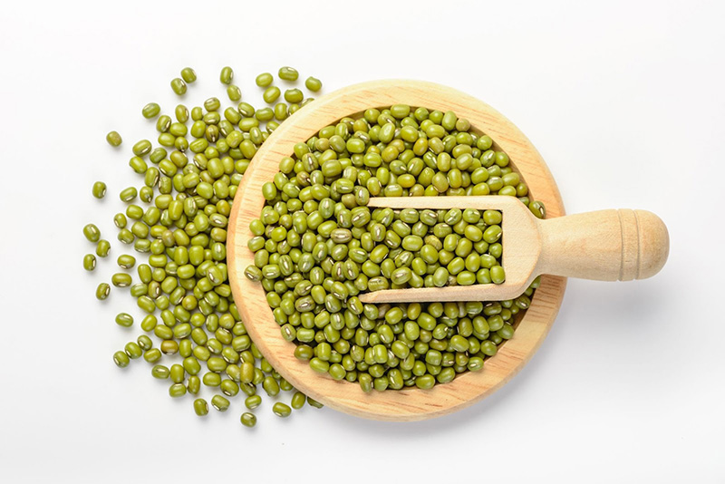 Đậu xanh chứa tryptophan giúp cải thiện tâm trạng, giảm căng thẳng và ngủ ngon hơn. 