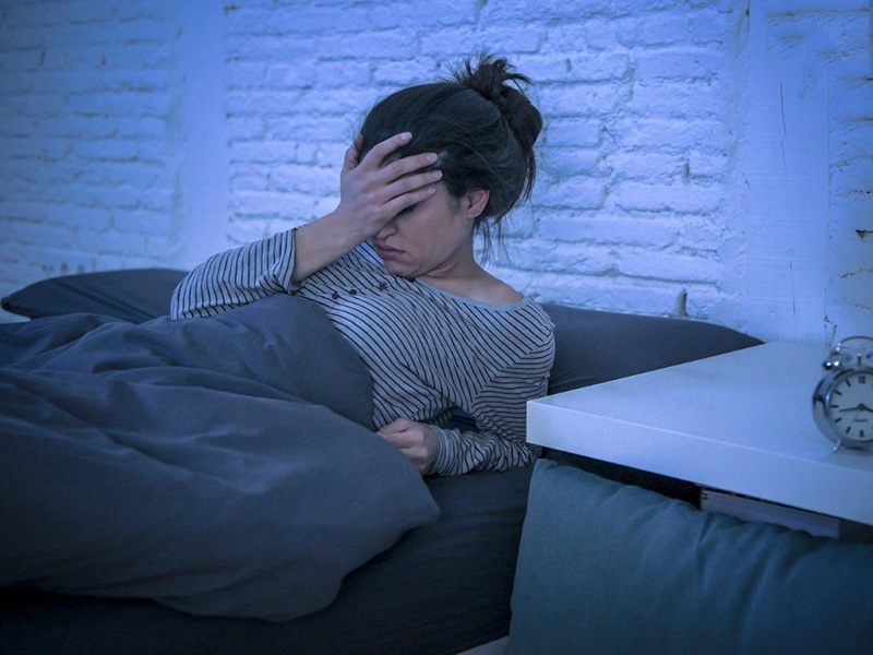 Ngủ không đủ giấc có thể là yếu tố dẫn đến chứng tê liệt khi ngủ