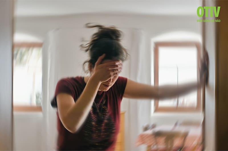Đau đầu mờ mắt có thể là các vấn đề về não bộ