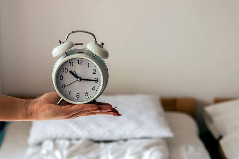 Nên ngủ lúc mấy giờ? Thời điểm ngủ lý tưởng là từ 22 - 23h