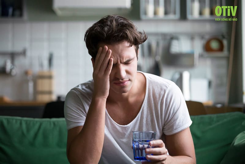 dau nua dau thuong xuat hien o mot ben dau Đau nửa đầu thường xuất hiện ở một bên đầu