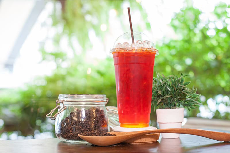 Bạn có thể pha trà ô long với các loại nước hoa quả để dễ uống hơn