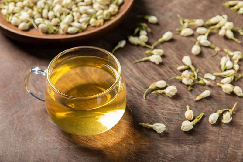 Trà hoa nhài có thể giúp tăng cường hệ miễn dịch và giúp cơ thể khỏe mạnh.