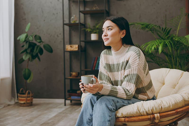 Uống nước vối có mất ngủ không? Uống nước lá vối đúng cách không ảnh hưởng đến giấc ngủ