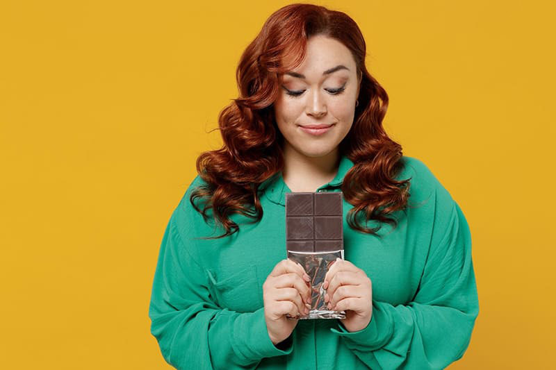 Ăn nhiều hoặc lạm dụng socola có thể gây tăng cân và nguy cơ mắc các bệnh khác.