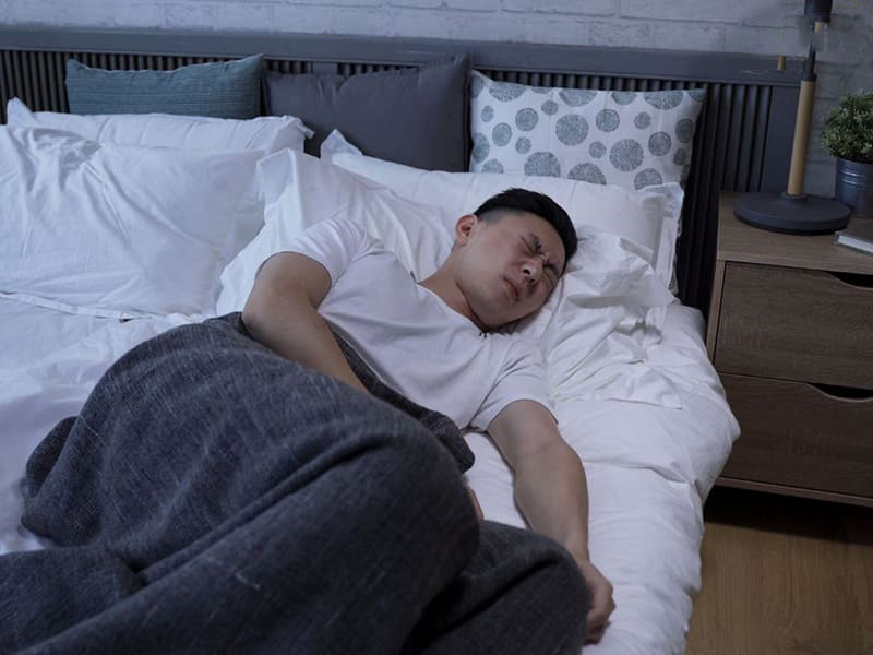 Uống thuốc trị HP bị mất ngủ là do tác dụng phụ của thuốc trong quá trình điều trị