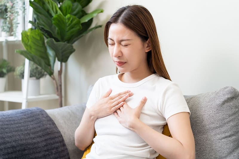 nhân sâm có thể gây khó thở, tăng nhịp tim