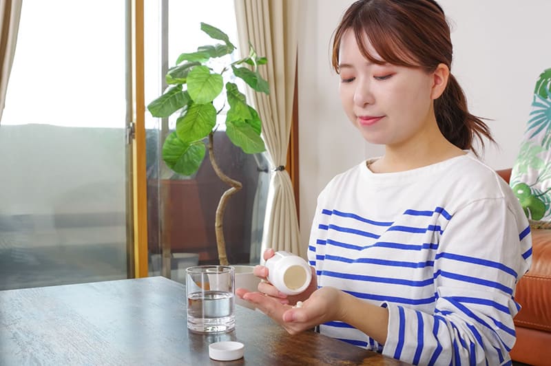uống vitamin b6 không gây mất ngủ