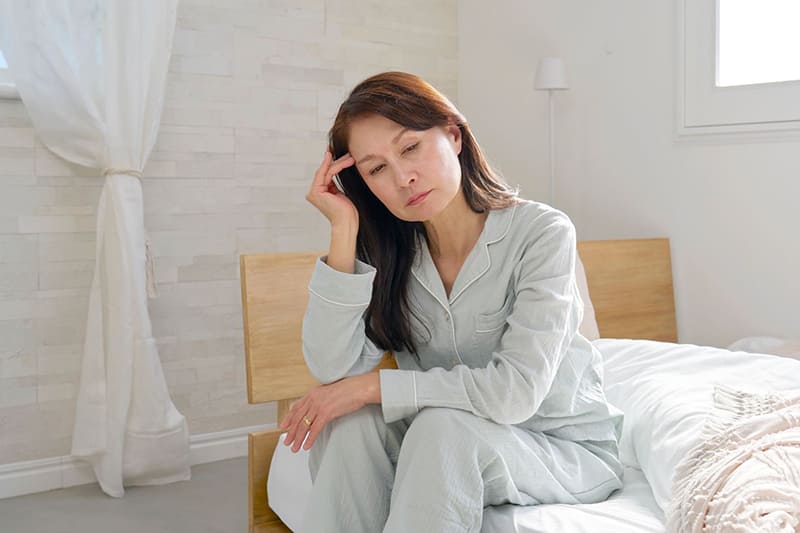 cơn đau đầu lặp lại nhiều lần trong đêm