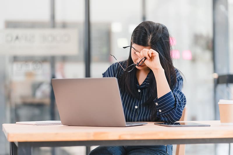 gây mệt mỏi, lo âu và các vấn đề sức khỏe khác