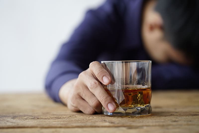 lạm dụng chất kích thích